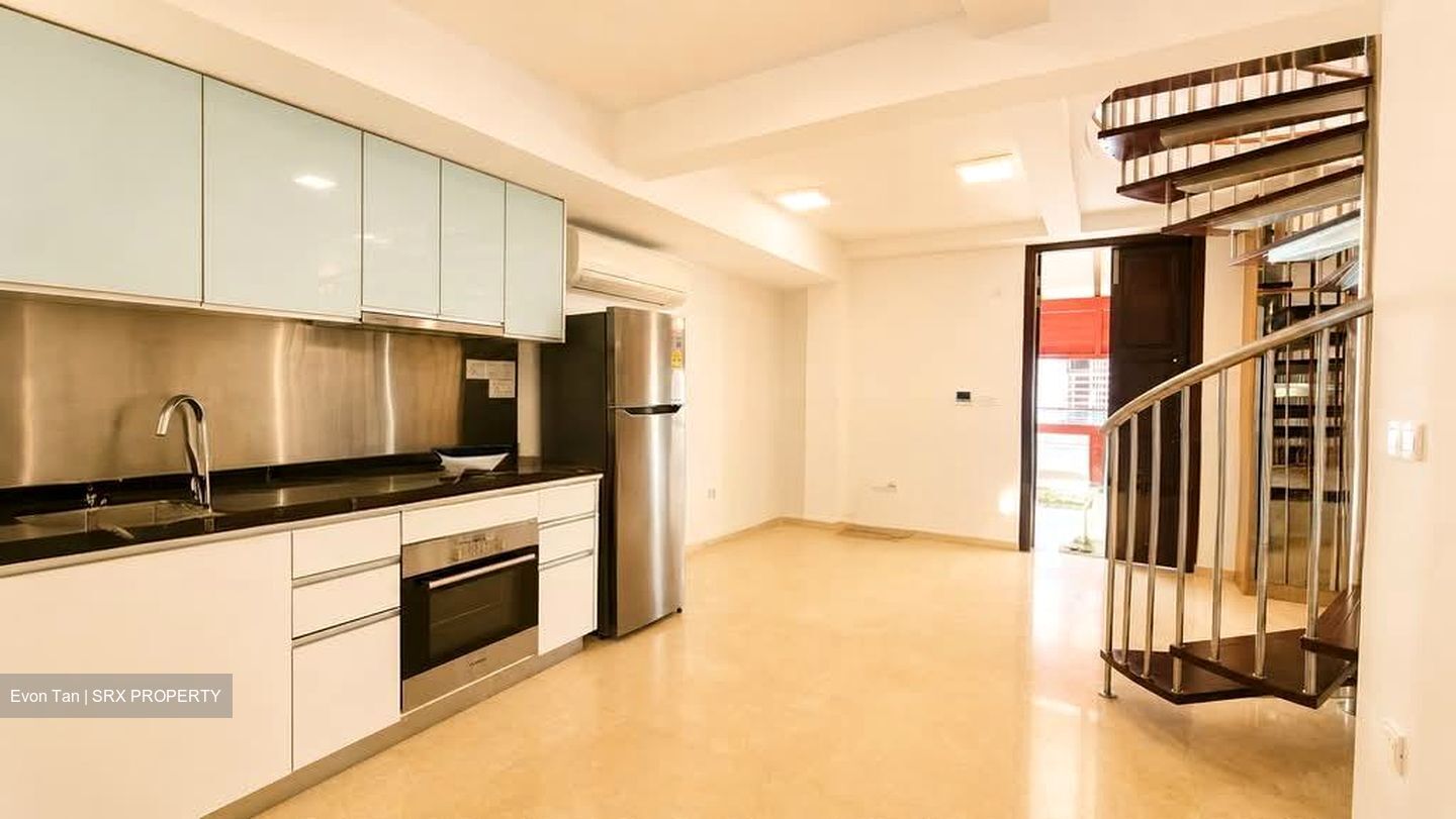 The Red House (D15), Apartment #556898731